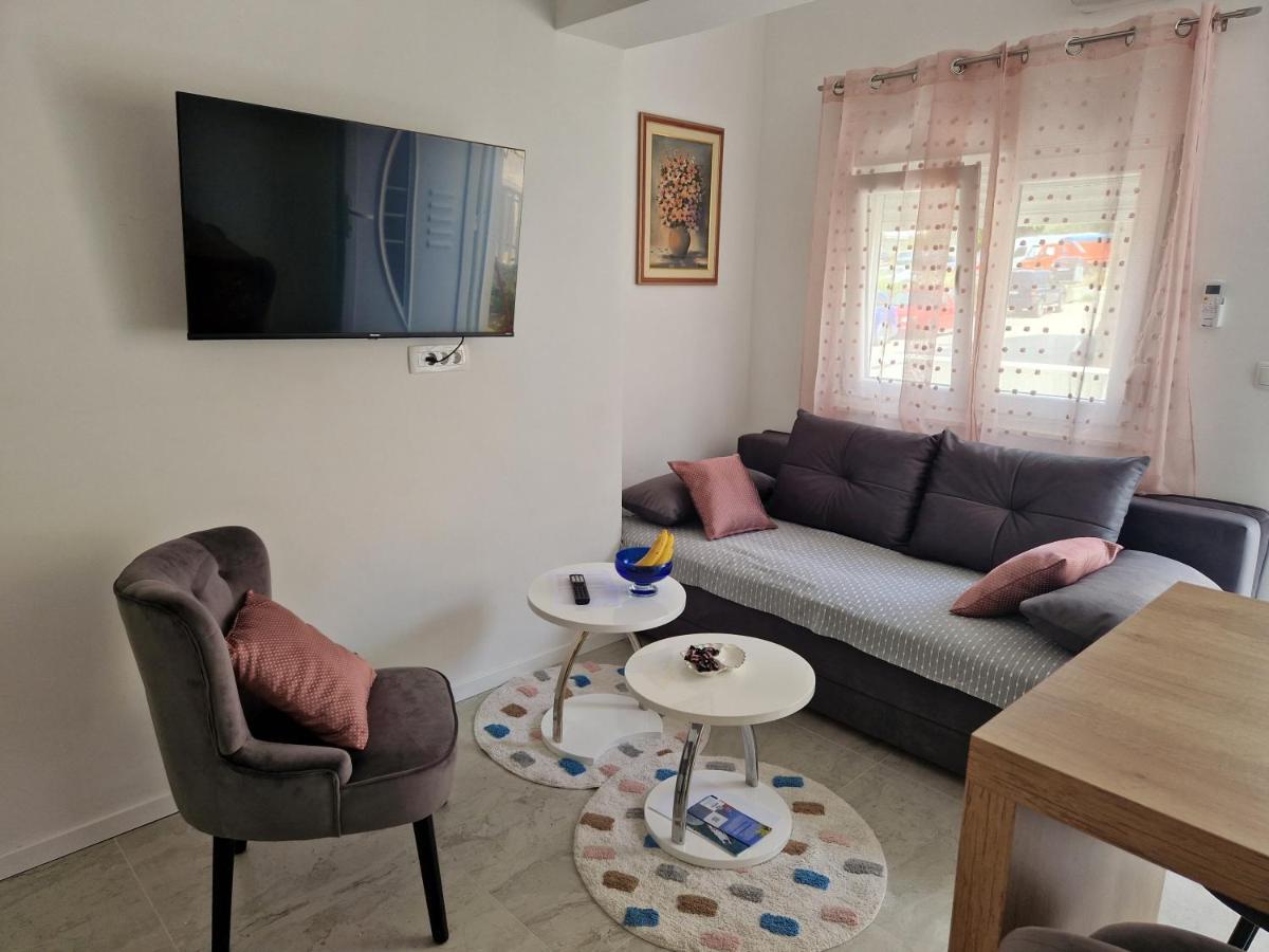 Apartman Leana Apartment Split Exterior photo